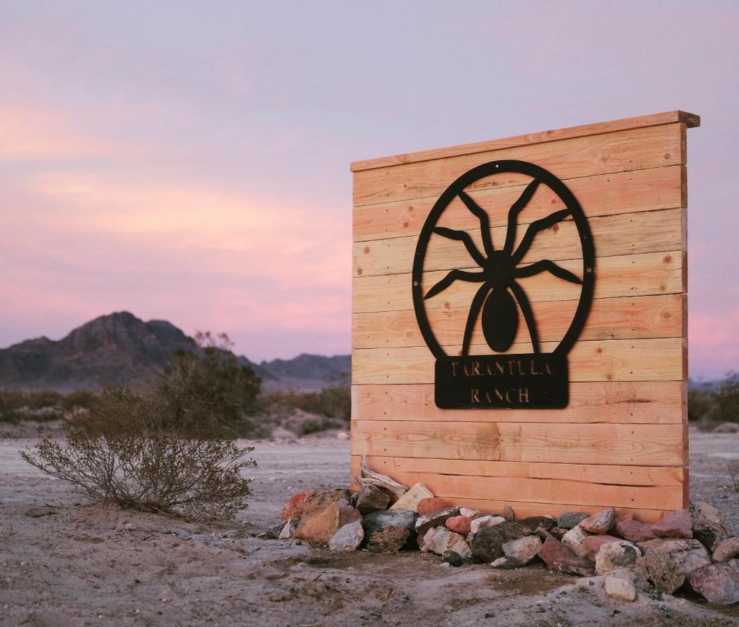 Tarantula Ranch Campground & Vineyard Near Death Valley National Park อามาร์โกซา แวลลีย์ ภายนอก รูปภาพ